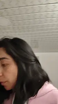 Elowyn online show from April 2026 02:09:02 AM