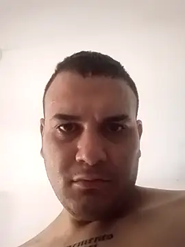 Snapshot of calfran chatting on October 2025 12:47:01 PM calfran online show from October 2025 12:47:01 PM