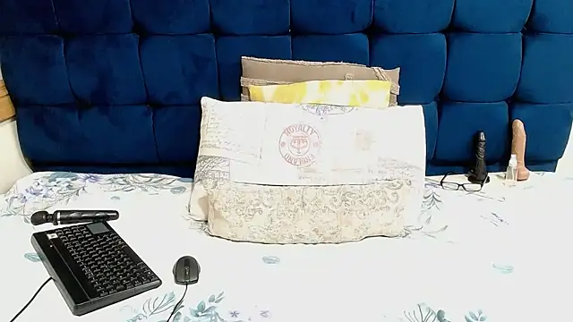 AriesCake online show from May 2026 02:36:02 PM