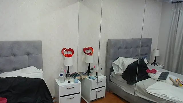 ScarlettGreen  online show from September 2025 12:49:02 PM