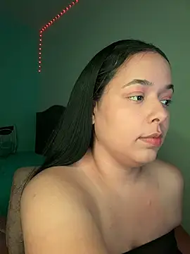 Snapshot of Deepika_padukoneNisha chatting on February 2026 06:01:01 PM Deepika padukoneNisha online show from February 2026 06:01:01 PM