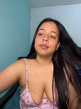 Snapshot of Deepika_padukoneNisha chatting on February 2026 01:25:01 PM Deepika padukoneNisha online show from February 2026 01:25:01 PM