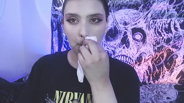 mikaskullcs online show from April 2026 10:29:02 PM