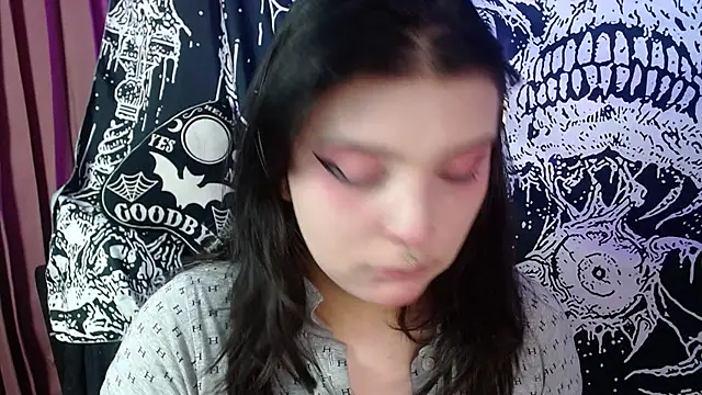 mikaskullcs online show from June 2026 05:27:01 AM