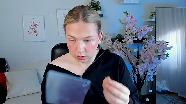 Jes Solar online show from September 2025 11:48:01 AM