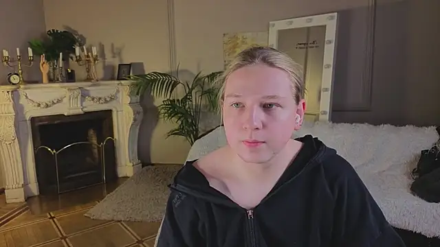 Jes Solar online show from October 2025 01:44:01 PM