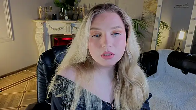 Jes Solar online show from November 2025 09:03:02 PM