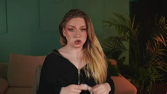 Jes Solar online show from July 2026 03:37:02 PM
