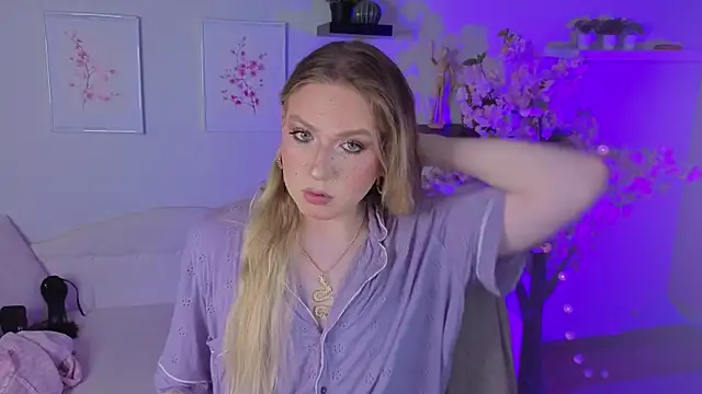 Jes Solar online show from July 2026 04:03:02 PM