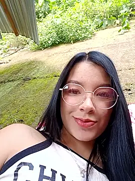 adrianagilton online show from February 2026 02:38:02 PM