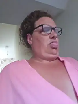 MissQueenBeex online show from June 2026 08:34:01 AM