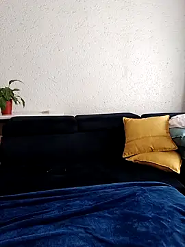 Bootylioustits online show from May 2026 11:06:01 AM