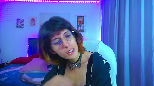 goth minerva online show from May 2026 01:30:02 PM