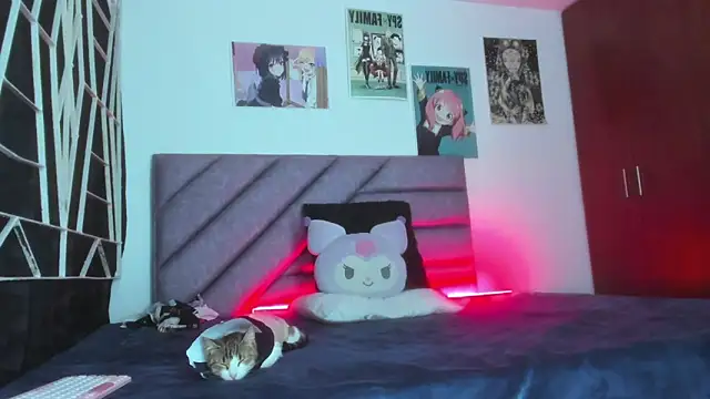 Snapshot of KARINNA__RAVEN chatting on December 2025 12:53:01 AM KARINNA RAVEN online show from December 2025 12:53:01 AM