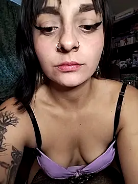 Snapshot of KARINNA__RAVEN chatting on February 2026 10:13:02 PM KARINNA RAVEN online show from February 2026 10:13:02 PM