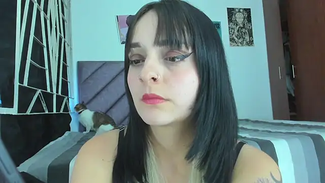 Snapshot of KARINNA__RAVEN chatting on February 2026 11:12:01 PM KARINNA RAVEN online show from February 2026 11:12:01 PM