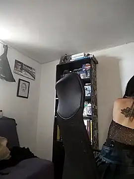 Snapshot of KARINNA__RAVEN chatting on March 2026 08:01:02 PM KARINNA RAVEN online show from March 2026 08:01:02 PM