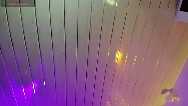 Snapshot of midory_ chatting on September 2025 03:32:01 AM midory online show from September 2025 03:32:01 AM