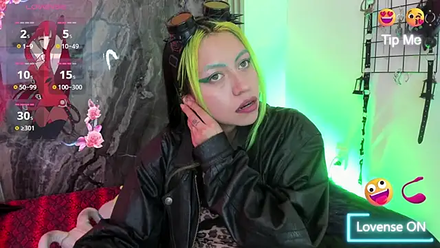 Snapshot of midory_ chatting on October 2025 03:28:02 AM midory online show from October 2025 03:28:02 AM