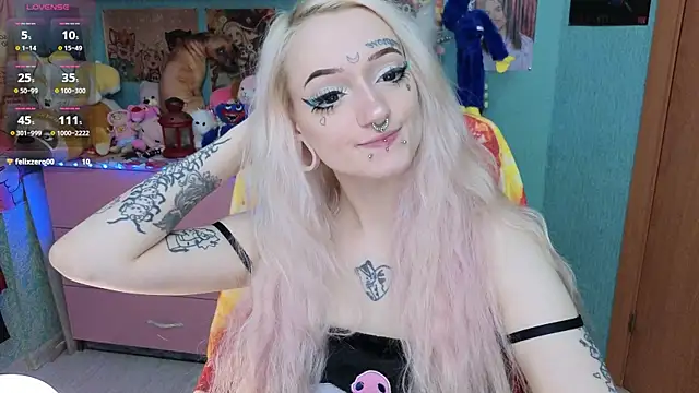 Snapshot of Manuela_unicorn chatting on November 2025 08:36:02 PM Manuela unicorn online show from November 2025 08:36:02 PM