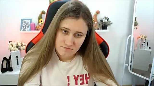 Lucky Lana online show from February 2026 03:22:01 AM