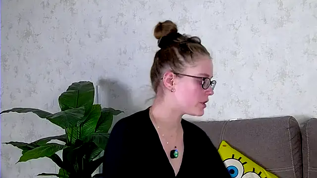 AshleyD  online show from October 2025 02:56:01 AM