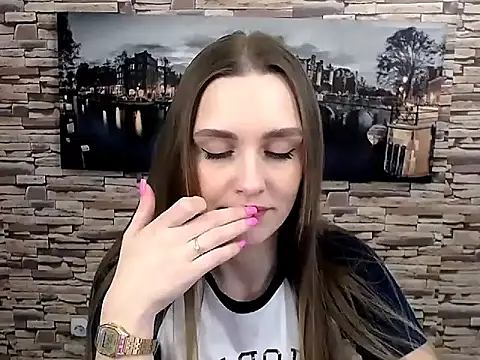 Snapshot of Doll_Angelina chatting on March 2025 10:28:02 AM Doll Angelina online show from March 2025 10:28:02 AM