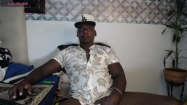 Manbigcocklatin online show from November 2025 02:06:02 PM