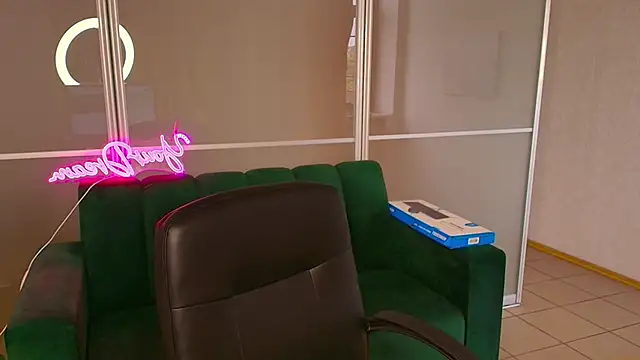 MirandaMayers online show from September 2025 05:41:01 AM