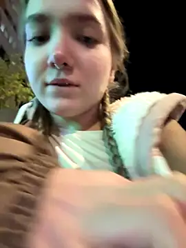 Snapshot of bambi_lu chatting on November 2025 05:34:01 PM bambi lu online show from November 2025 05:34:01 PM