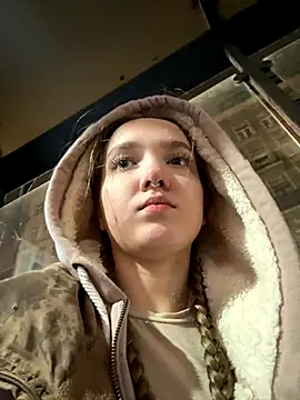 Snapshot of bambi_lu chatting on November 2025 06:07:02 PM bambi lu online show from November 2025 06:07:02 PM