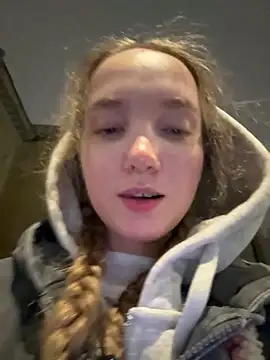 Snapshot of bambi_lu chatting on March 2026 07:49:02 PM bambi lu online show from March 2026 07:49:02 PM