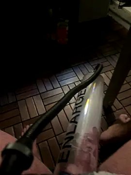 Snapshot of Swiss8700 chatting on October 2025 07:23:02 PM Swiss8700 online show from October 2025 07:23:02 PM