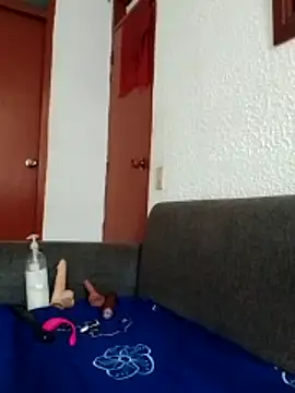 dulcewitch online show from November 2025 02:05:01 PM