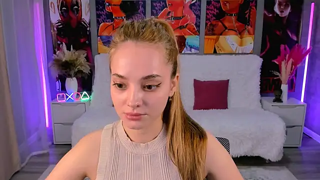 MelanieAlves online show from November 2025 06:30:01 PM