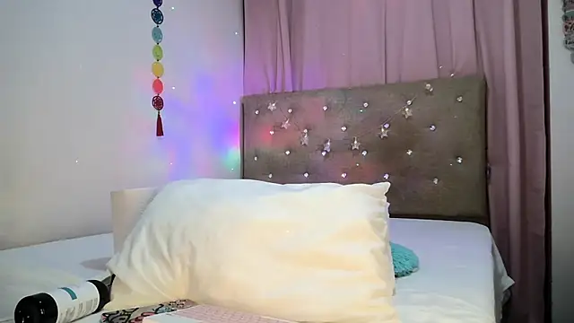 Snapshot of sofia8428 chatting on April 2026 02:47:02 PM sofia8428 online show from April 2026 02:47:02 PM