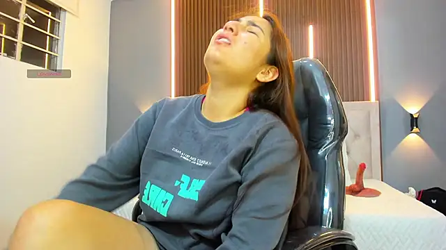 Snapshot of Katha03_ chatting on October 2025 04:00:02 AM Katha03 online show from October 2025 04:00:02 AM