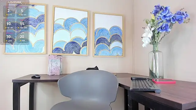 andrea xoe  online show from November 2025 01:58:01 PM