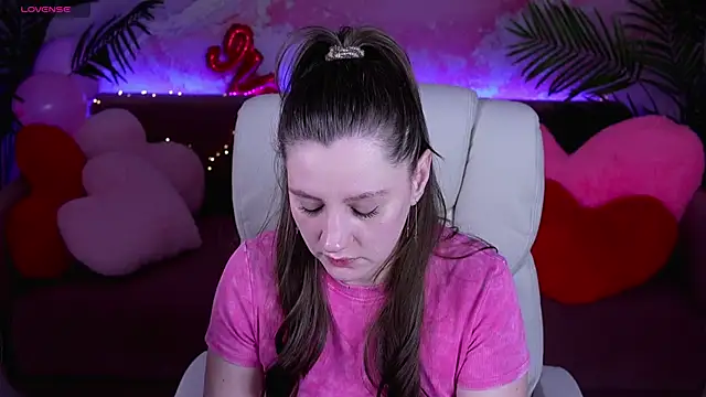 Snapshot of ValeryMurr chatting on February 2026 01:53:02 PM ValeryMurr online show from February 2026 01:53:02 PM