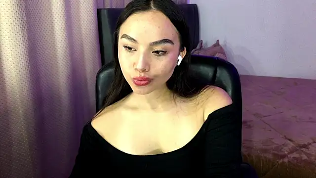 Snapshot of amelia_hall chatting on May 2026 05:32:01 PM amelia hall online show from May 2026 05:32:01 PM