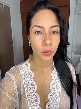 ArianaReynoldss online show from March 2026 05:36:01 PM