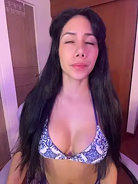 ArianaReynoldss online show from May 2026 10:11:02 AM