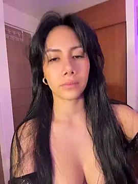 ArianaReynoldss online show from June 2026 10:06:02 AM