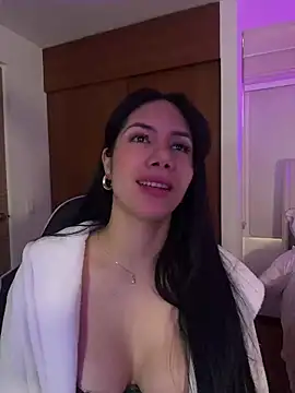 ArianaReynoldss online show from July 2026 12:48:02 PM