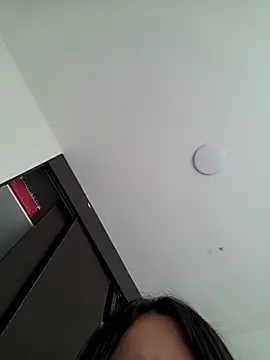 Yuli Mars online show from June 2026 03:28:01 PM