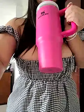 Yuli Mars online show from June 2026 03:49:02 PM
