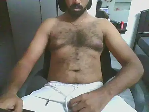 lovelyakash69 online show from April 2026 10:43:01 AM