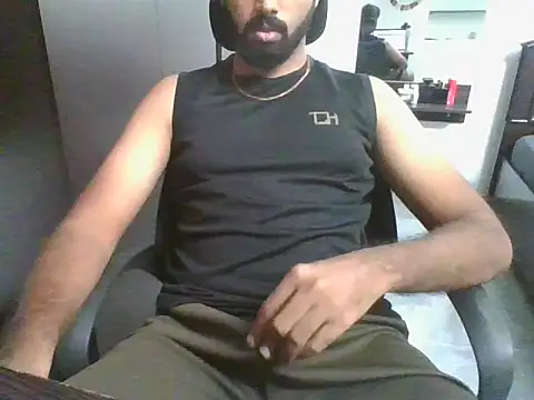 lovelyakash69 online show from June 2026 05:20:02 AM