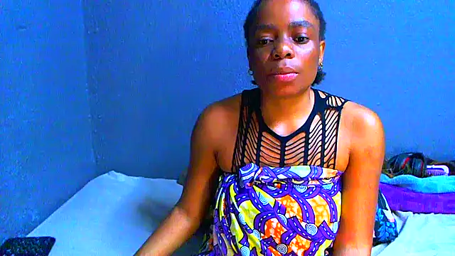 SMALLBOOBSXX online show from June 2026 05:33:02 PM