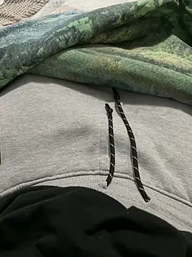 Snapshot of tipetto06 chatting on March 2025 08:11:01 PM tipetto06 online show from March 2025 08:11:01 PM